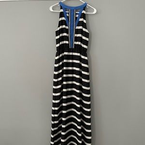 Collective Concepts S Satin Maxi Dress